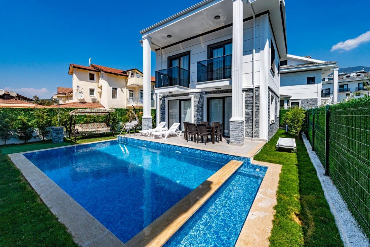 Salkim- 4 Bedroom Holiday Villa In Oludeniz Фетхіє Екстер'єр фото