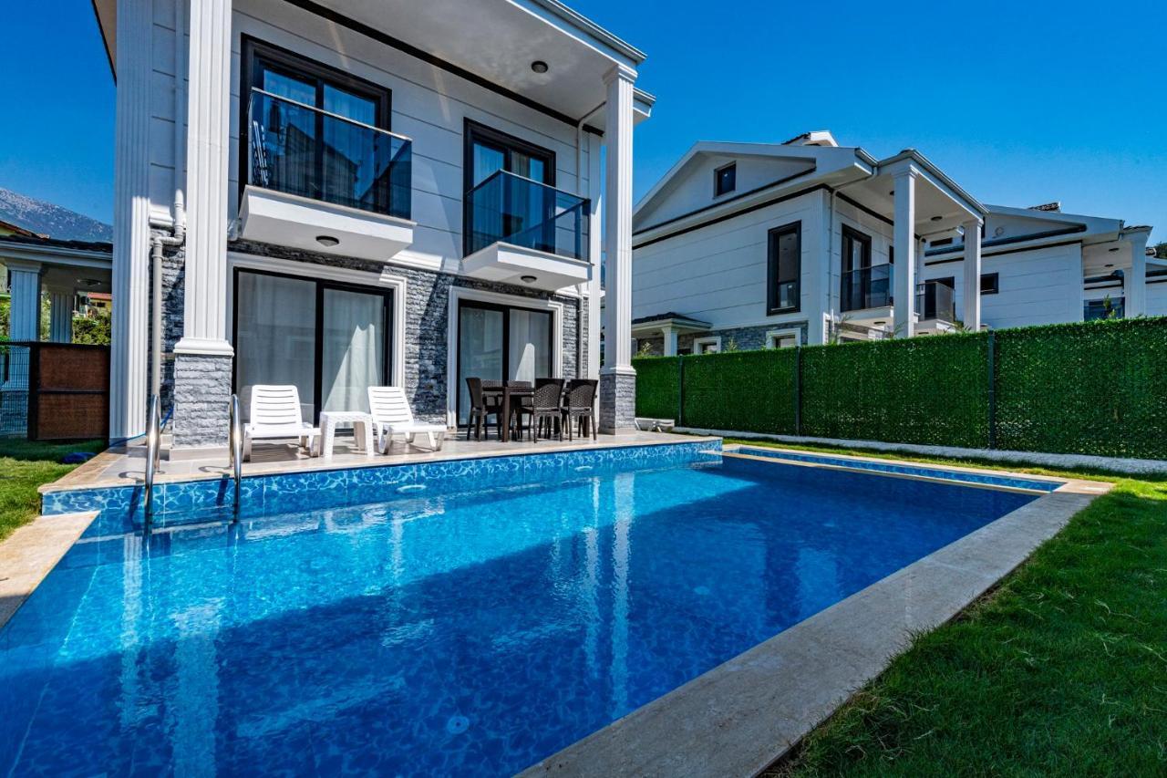 Salkim- 4 Bedroom Holiday Villa In Oludeniz Фетхіє Екстер'єр фото