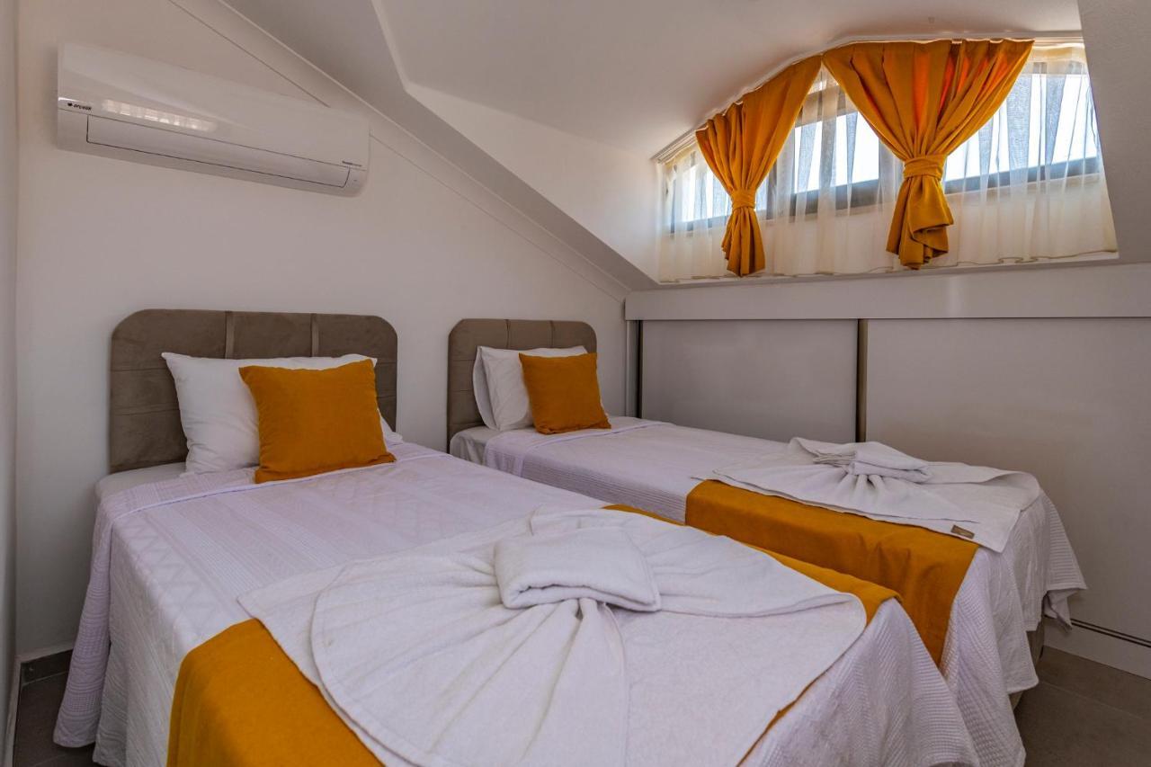 Salkim- 4 Bedroom Holiday Villa In Oludeniz Фетхіє Екстер'єр фото